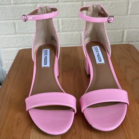 Steve Madden Irenee Pink Ankle Strap Block Heels Size 5.5 - Picture 3 of 17